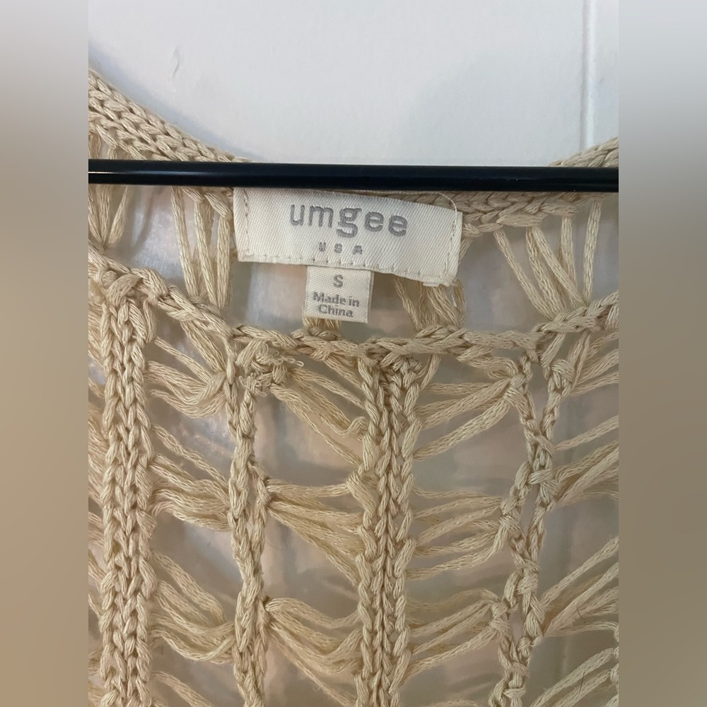 Umgee Crochet Fringe Cream and Tan Open Vest (S) - Picture 3 of 8